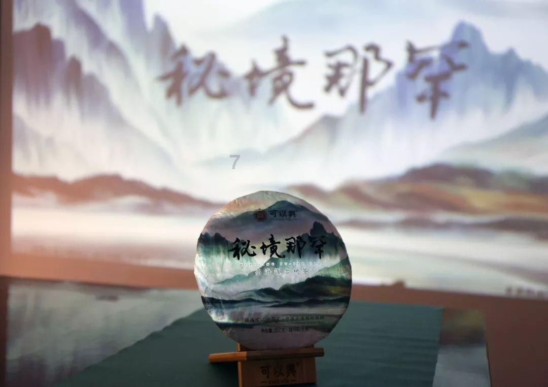 空间站建在月球上当然要比飘在空中好多了，为什么不直接建在月球？